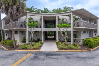 Winter Park Gardens in Winter Park, FL - Foto de edificio - Building Photo