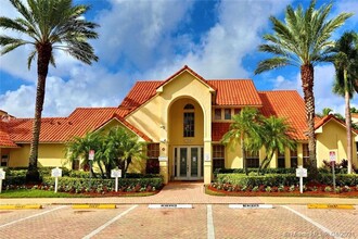 1229 SW 46th Ave-Unit -408 in Pompano Beach, FL - Building Photo - Building Photo