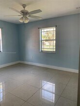 7331 SW 16th St in Miami, FL - Building Photo - Building Photo