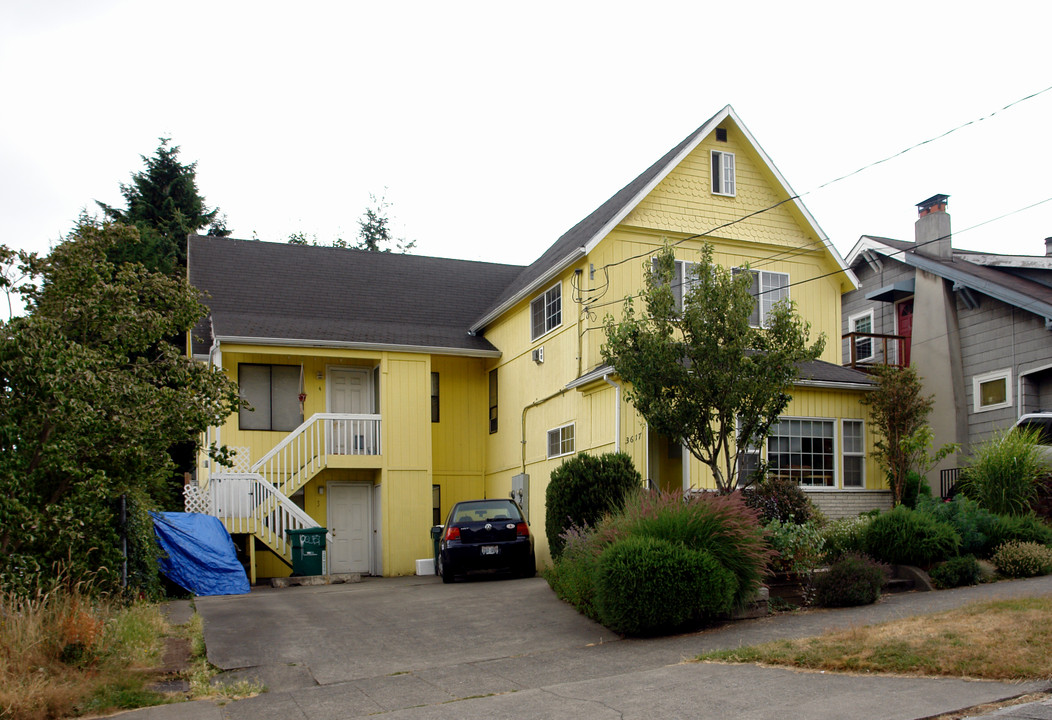 3617 Palatine Ave N in Seattle, WA - Building Photo