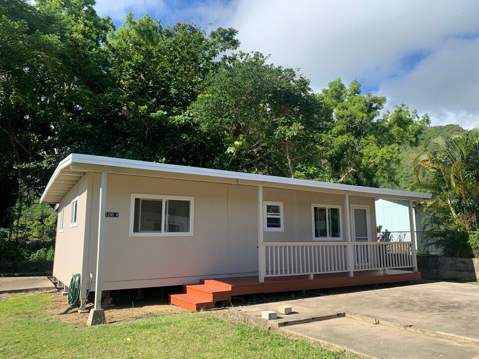 1-216 Kamehameha Hwy in Hauula, HI - Building Photo