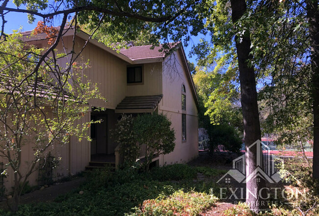 7443 Heritage Meadow Pl in Citrus Heights, CA - Building Photo - Building Photo