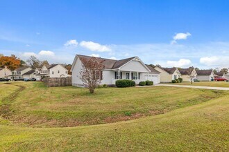 156 Louie Ln in Jacksonville, NC - Building Photo - Building Photo