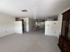 10502 Laburnum Dr in Port Richey, FL - Building Photo - Building Photo