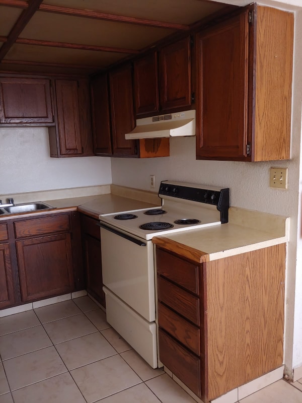 542 W Polk St in Port Isabel, TX - Building Photo - Building Photo