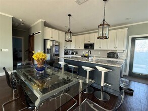 410 Summit Ridge Dr N in Lago Vista, TX - Building Photo - Building Photo