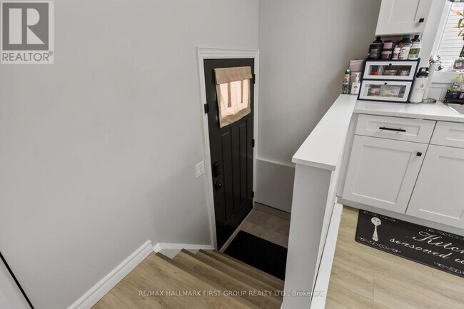 1014 Renaissance Dr in Oshawa, ON - Building Photo - Building Photo