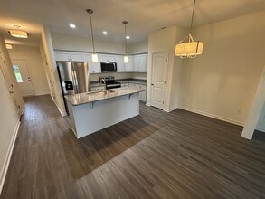 612 S Blackmon St in Benson, NC - Building Photo - Building Photo