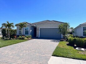 7100 Del Webb Oak Creek Blvd in North Fort Myers, FL - Building Photo