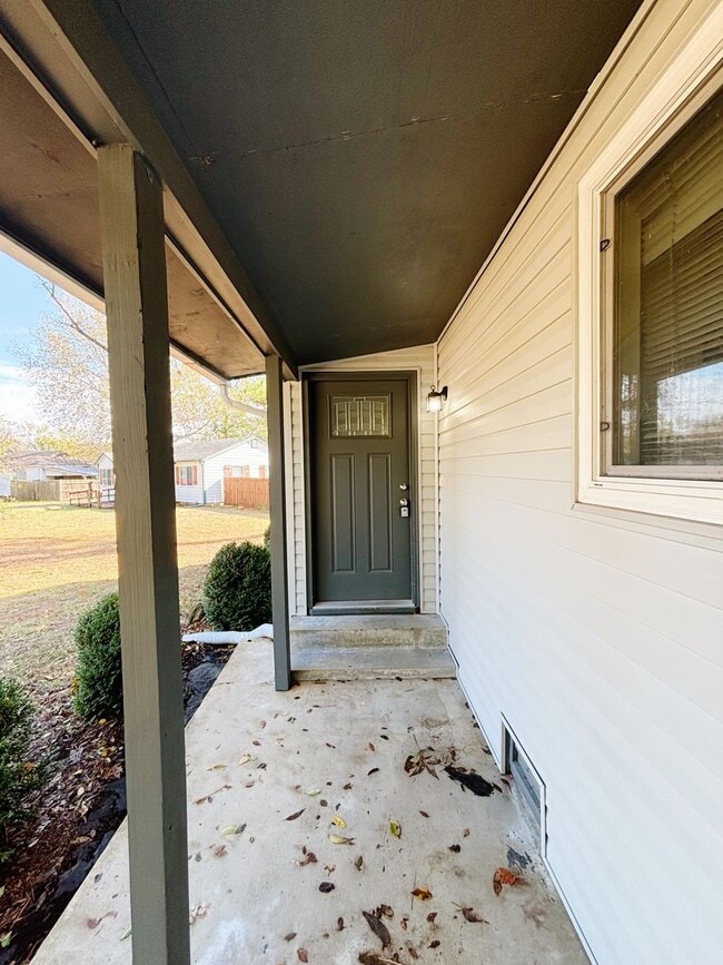 1009 Wesley Dr in Broken Arrow, OK - Building Photo - Building Photo