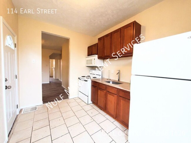 property at 114 Earl St