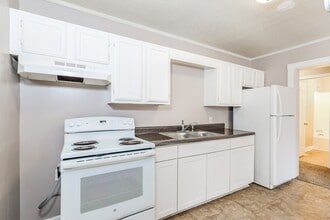 812 W Porter St in Jackson, MS - Building Photo - Building Photo
