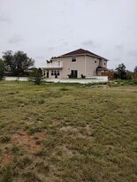17369 SW Lee Blvd in Cache, OK - Building Photo