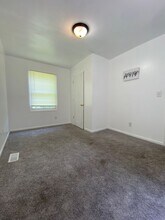 32 Bernardo Pl in Battle Creek, MI - Building Photo - Building Photo
