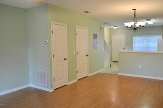 1372 Hampton Park Ln in Melbourne, FL - Building Photo - Building Photo