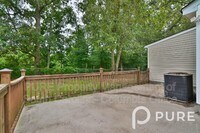 101 Tilting Rock Dr photo'