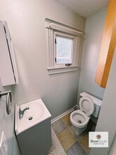 409 W Michigan Ave in Augusta, MI - Foto de edificio - Building Photo