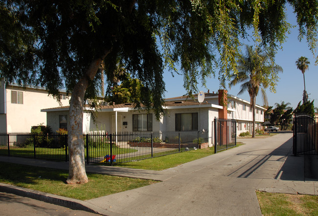 6453 72nd St in Paramount, CA - Building Photo - Building Photo