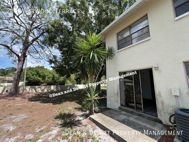 200 Westwood Terrace N in St. Petersburg, FL - Building Photo - Building Photo