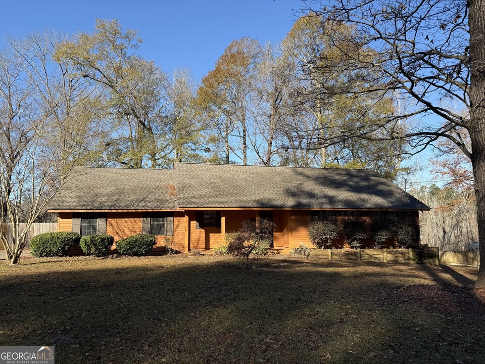 709 Brookdale Dr in Dublin, GA - Building Photo