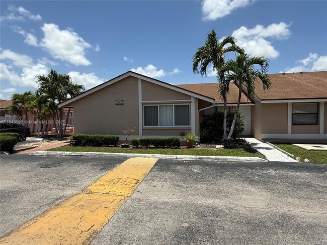 7700 SW 155th Pl in Miami, FL - Building Photo - Building Photo