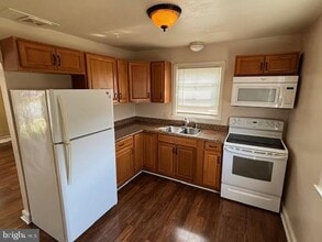 45 W High St in Windsor, PA - Building Photo - Building Photo