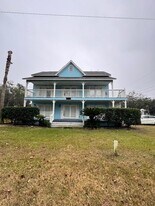 4 Hanover Sq in Brunswick, GA - Building Photo