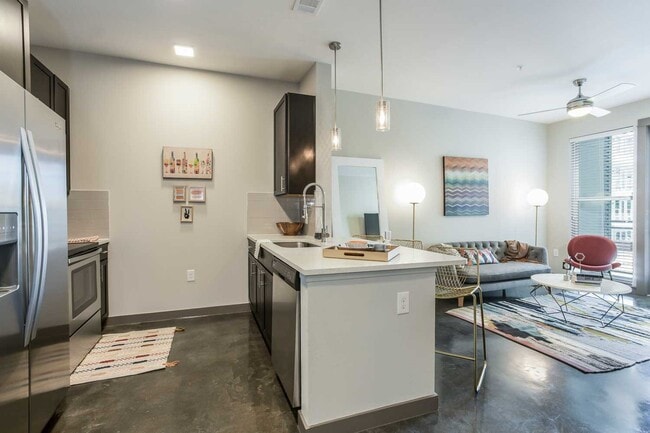 1111 N Durham Dr in Houston, TX - Foto de edificio - Building Photo