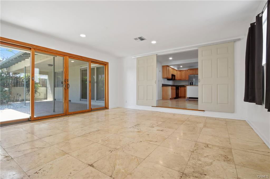 510 S Sparks St in Burbank, CA - Building Photo