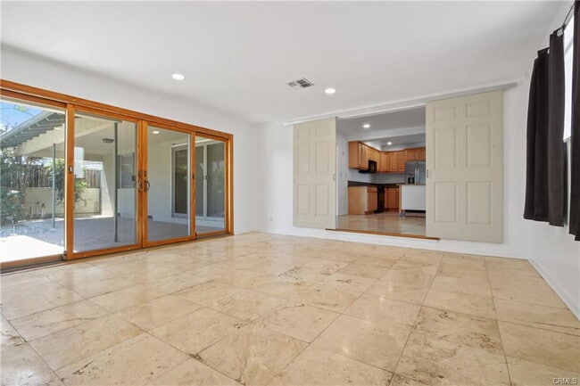 property at 510 S Sparks St