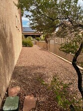 10524 W Snyder Ave in Las Vegas, NV - Building Photo - Building Photo