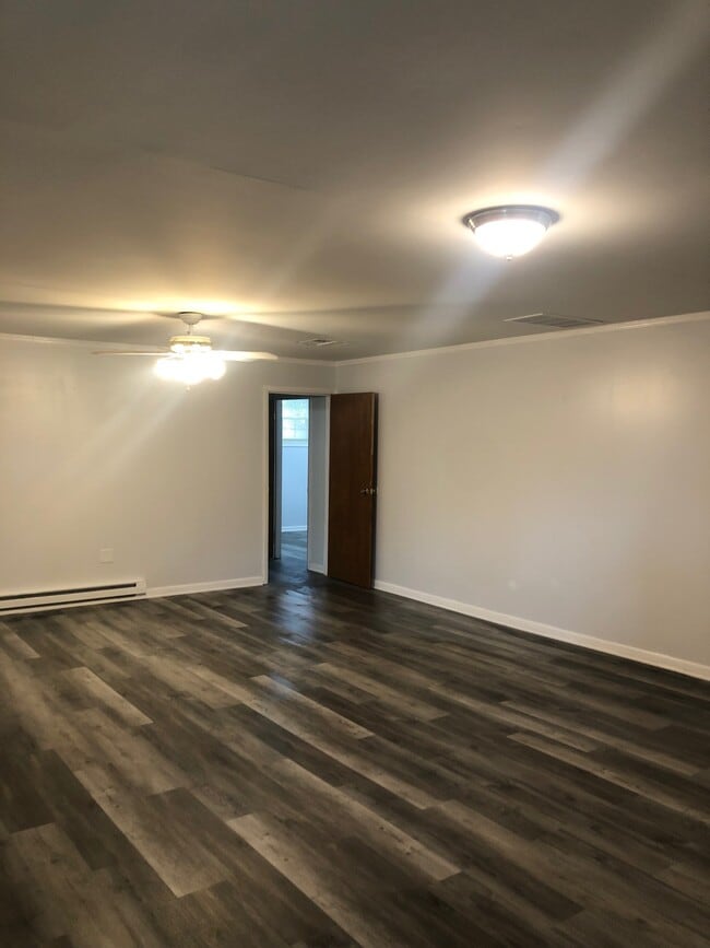 4837 Grove St, Unit G in Skokie, IL - Building Photo - Building Photo