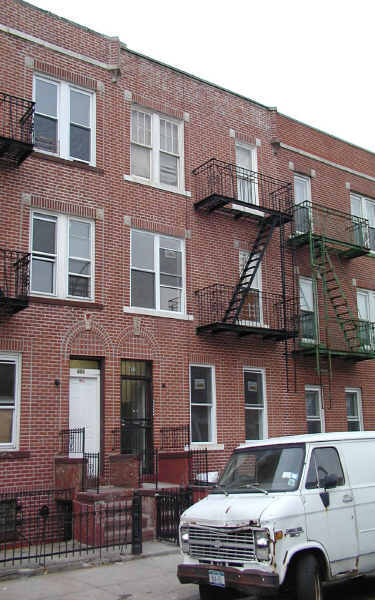 655 47th St in Brooklyn, NY - Foto de edificio