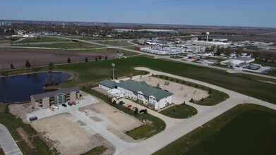 911 Green Mill Rd in Arcola, IL - Foto de edificio - Building Photo