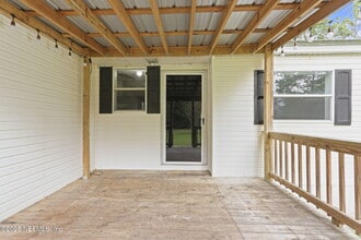 5270 Otter Lane in Middleburg, FL - Building Photo - Building Photo