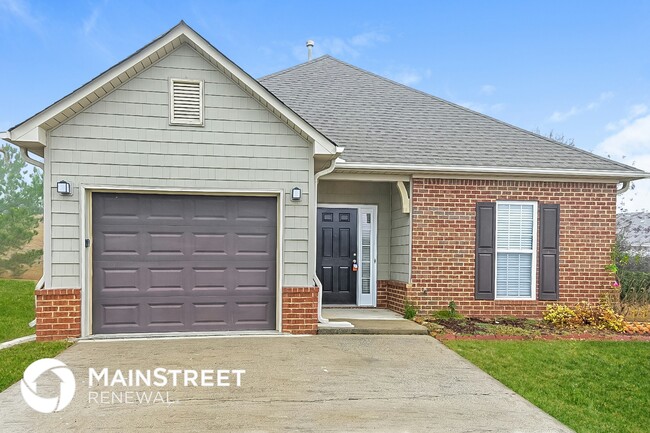 property at 2048 Fairbank Cir