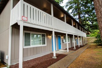 403 43rd Ave SW in Puyallup, WA - Building Photo - Building Photo