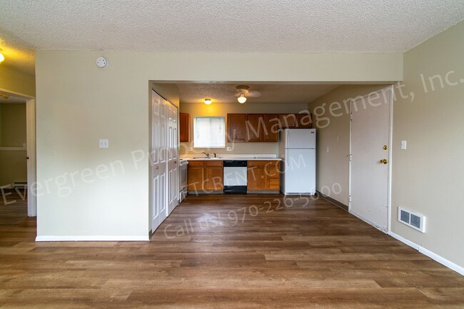 1931 Ross Ct in Fort Collins, CO - Foto de edificio - Building Photo