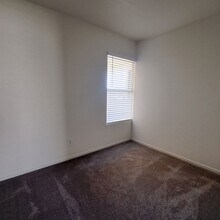 2028 Venus Ave in North Las Vegas, NV - Building Photo - Building Photo