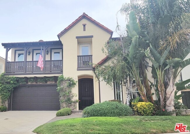property at 5 Marisol