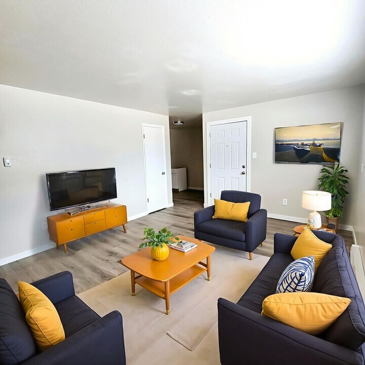 215 W Ramona Ave in Colorado Springs, CO - Building Photo