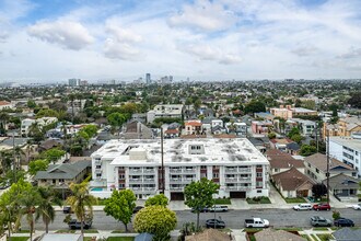 South Newport in Long Beach, CA - Foto de edificio - Building Photo