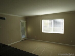 7565 Charmant Dr in San Diego, CA - Building Photo - Building Photo