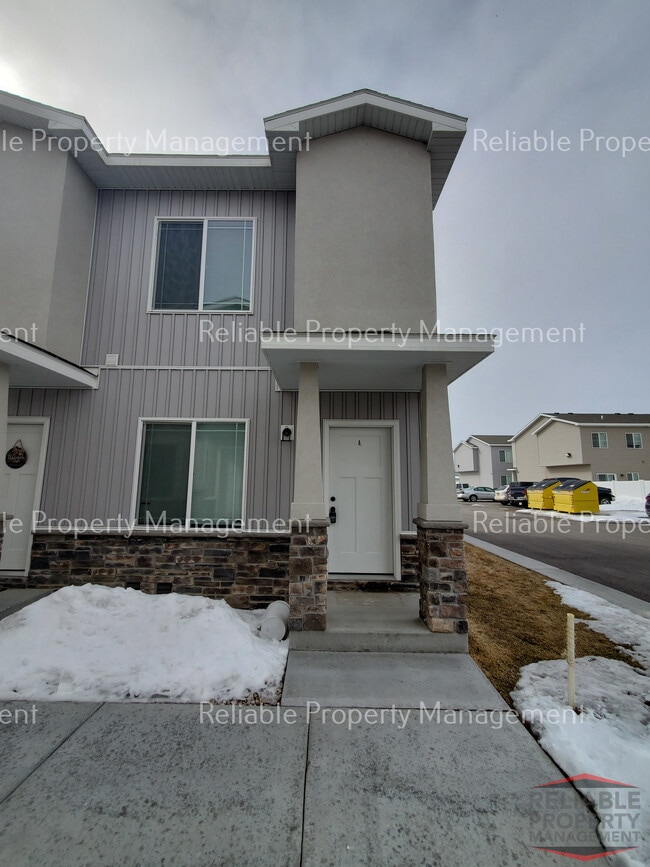 property at 656 Saturn Ave