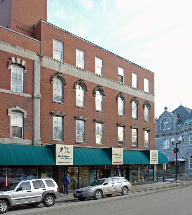 275-287 Water St in Augusta, ME - Building Photo - Building Photo