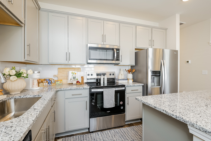 184 Eagles Cliff Dr in Surfside Beach, SC - Building Photo