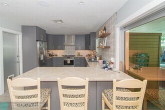 3251 NW 65th St in Fort Lauderdale, FL - Building Photo - Building Photo