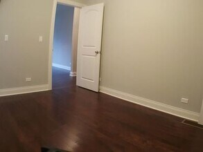 8924 S Blackstone Ave, Unit 1 in Chicago, IL - Building Photo - Building Photo
