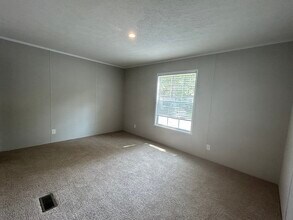 2476 Pajot Rd in Kawkawlin, MI - Building Photo - Building Photo