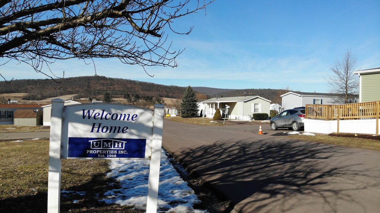 Brookside Village in Berwick, PA - Building Photo